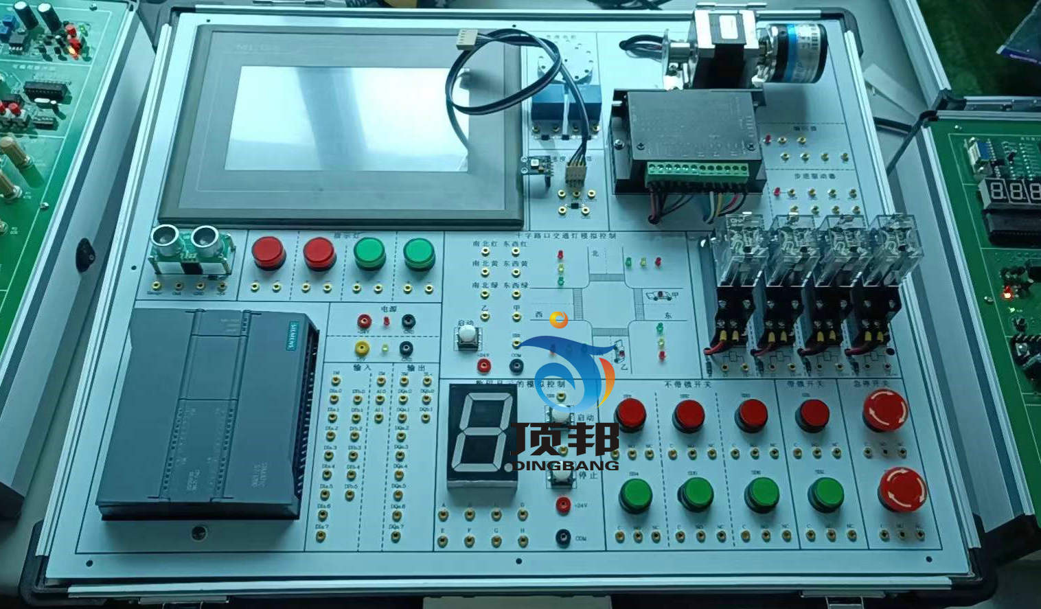 西門(mén)子S7-300PLC可編程控制器實(shí)驗箱,S7-300PLC實(shí)驗箱(圖2) 西門(mén)子S7-1200PLC實(shí)驗箱
