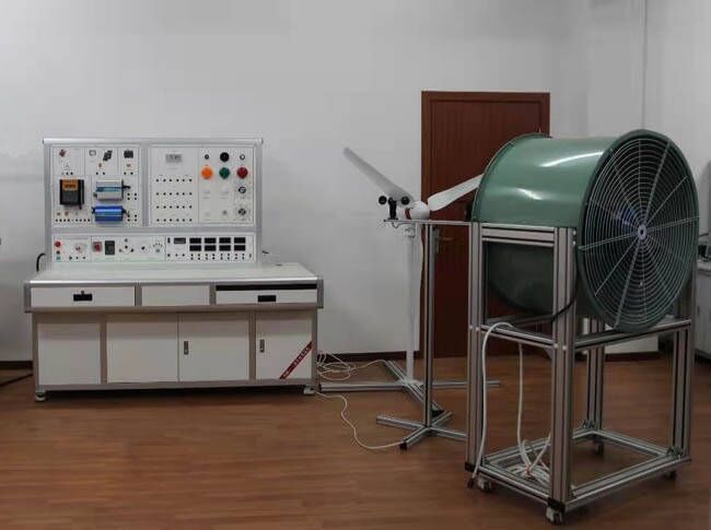 風(fēng)力發(fā)電工程技術(shù)實(shí)訓室介紹(圖2) 風(fēng)力發(fā)電工程技術(shù)實(shí)訓室介紹(圖2)