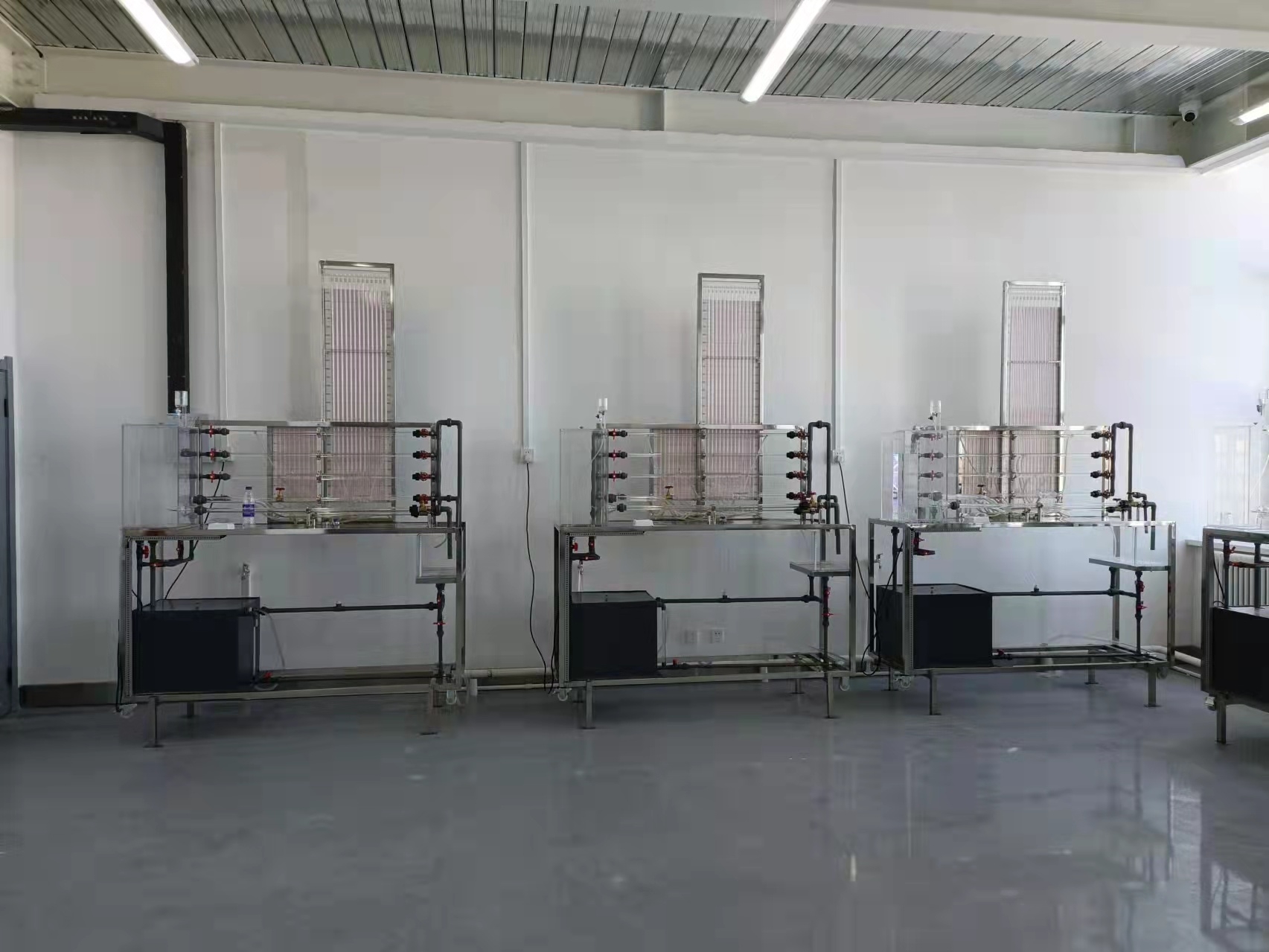 流體力學綜合實驗裝置(圖2) 流體力學綜合實驗裝置