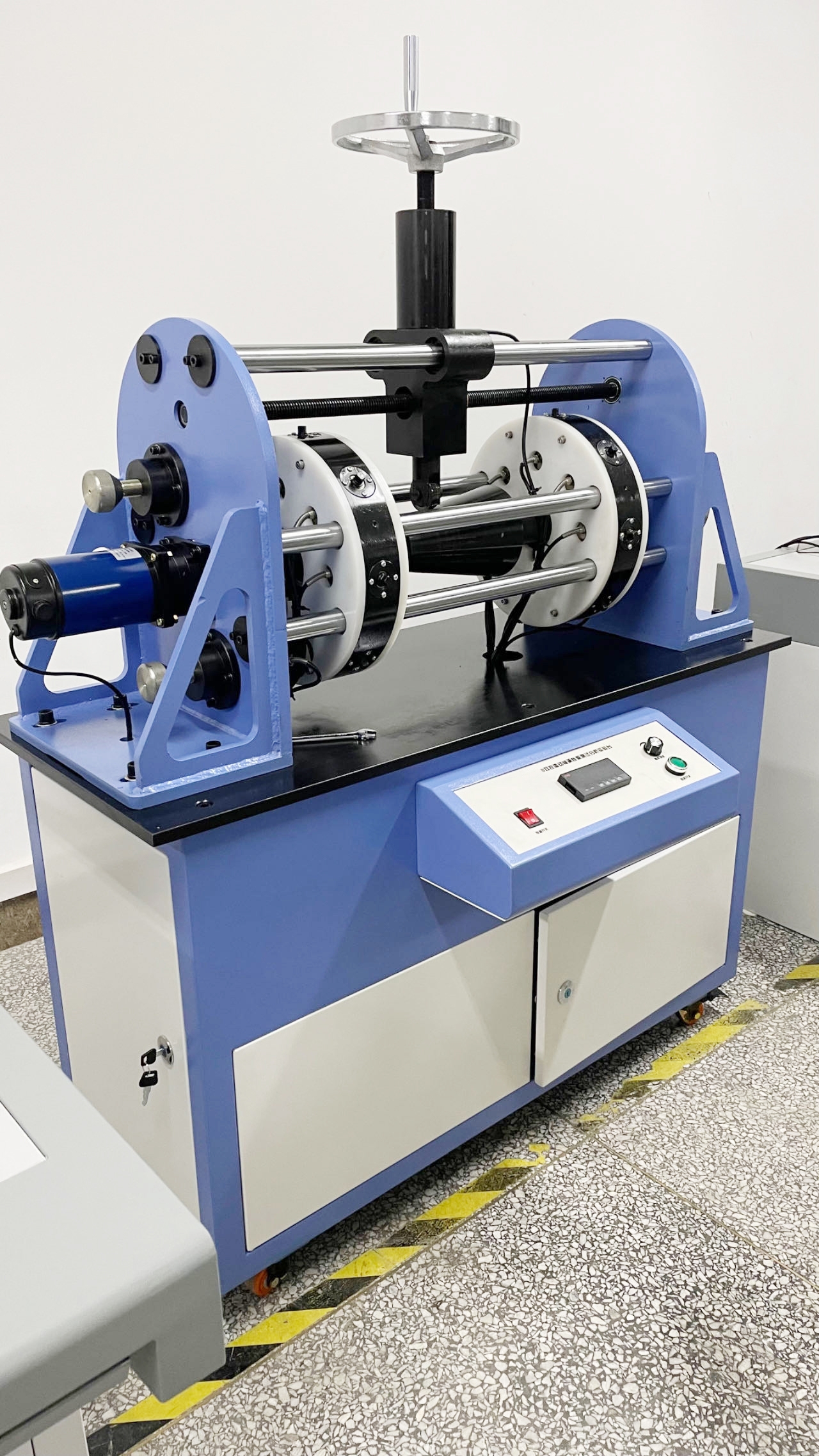 雙控滾動(dòng)軸承性能測試分析實(shí)驗臺(圖2) 雙控滾動(dòng)軸承性能測試分析實(shí)驗臺