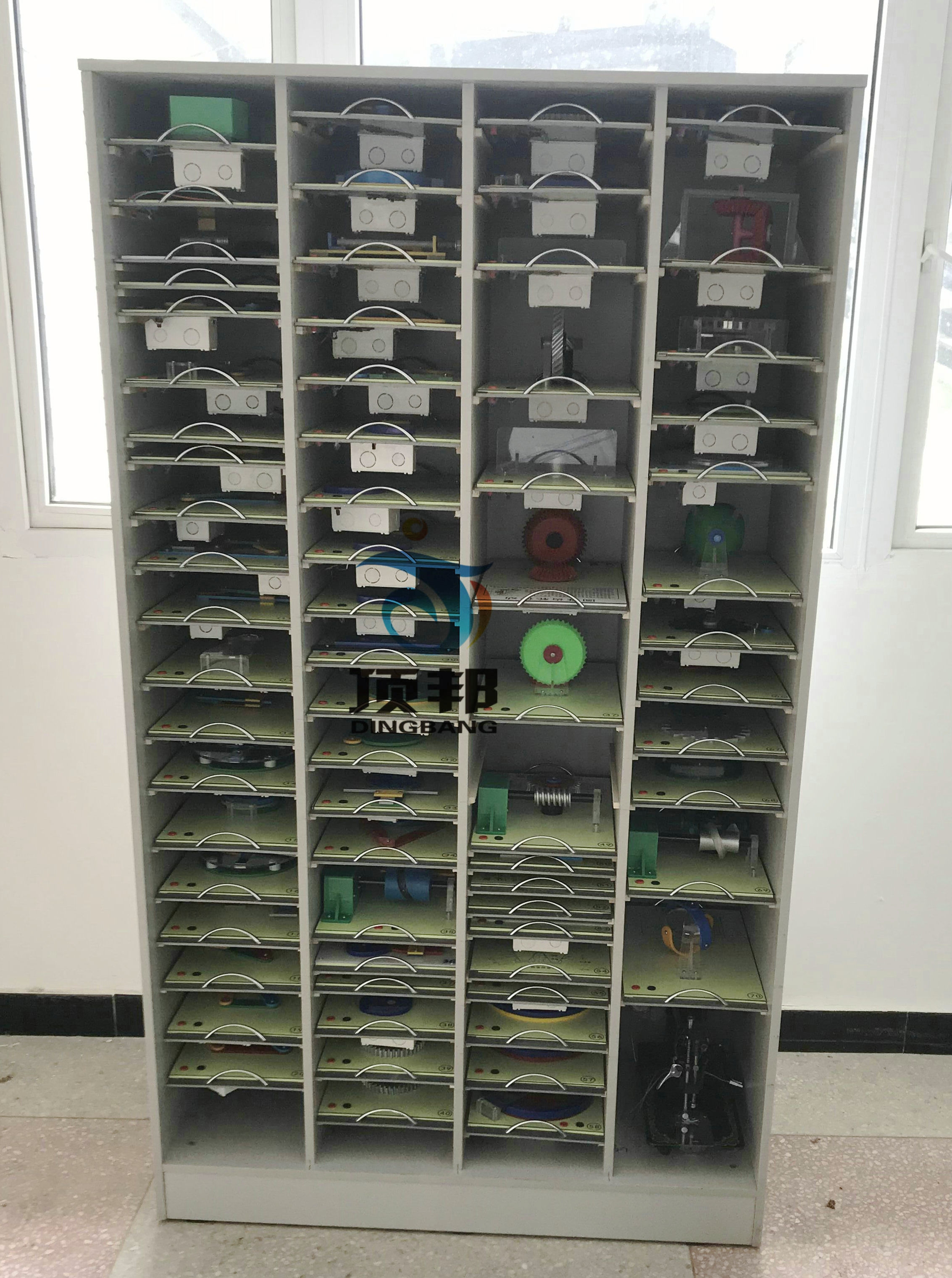 《機(jī)械原理》多媒體仿真設(shè)計(jì)綜合實(shí)驗(yàn)裝置(圖2) 機(jī)械原理仿真設(shè)計(jì)綜合實(shí)驗(yàn)裝置