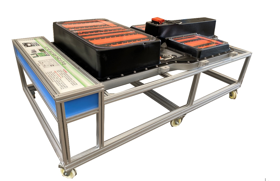 比亞迪E5動(dòng)力電池包分解與組裝實(shí)訓臺