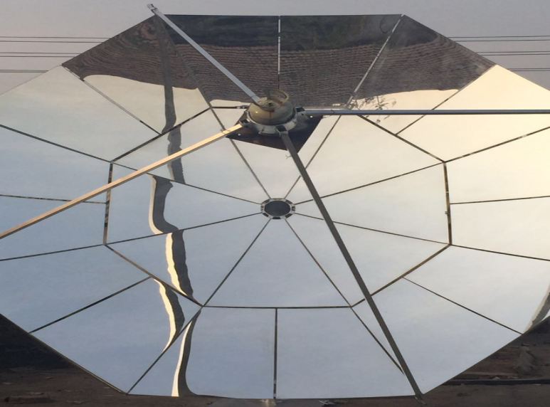 碟式(斯特林)光熱發(fā)電實(shí)訓系統(圖2) 碟式集熱器