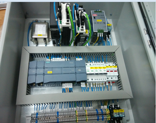 碟式(斯特林)光熱發(fā)電實(shí)訓系統(圖6) 碟式集熱器支架控制箱